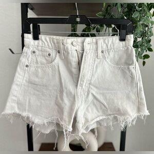 Women’s‎ Lucky Brand high-rise denim Shorty size 0/25. White.
